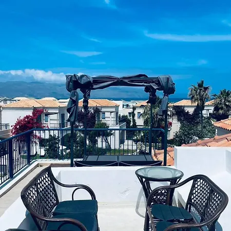 Casseiopia 5 Bedroom On With Pool *
