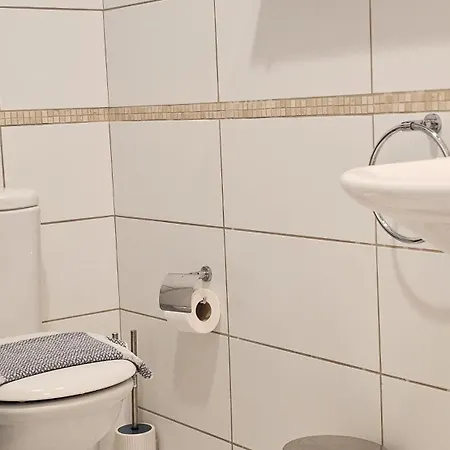 Casseiopia 5 Bedroom On With Pool 干尼亞