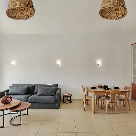 Casseiopia 5 Bedroom On With Pool