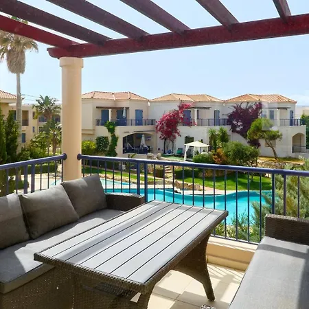 Casseiopia 5 Bedroom On With Pool 干尼亞